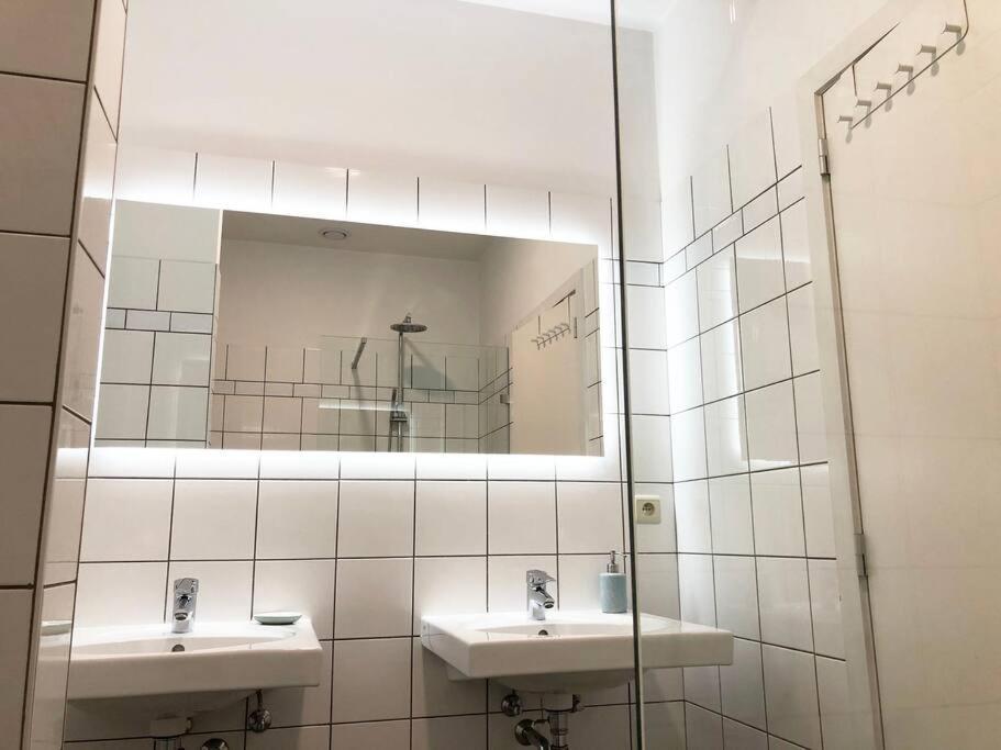 Heart Of Grand Place - Stunning 2Br Duplex บรัสเซลส์ ภายนอก รูปภาพ